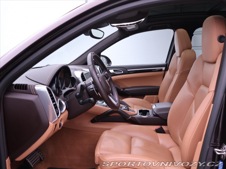 Porsche Cayenne 4,1 V8 283kW S Platinum D 2016