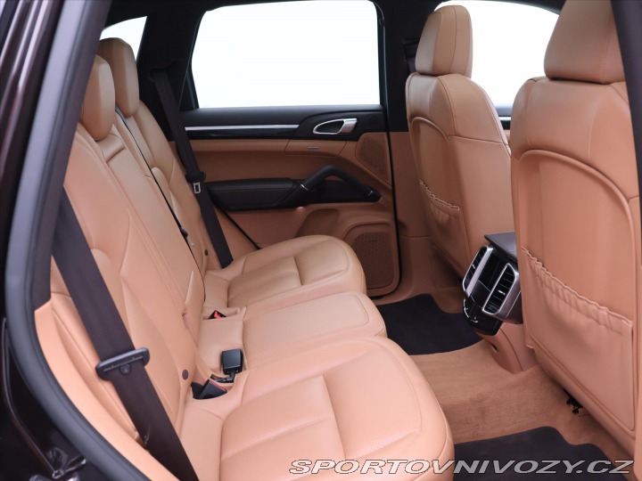 Porsche Cayenne 4,1 V8 283kW S Platinum D 2016