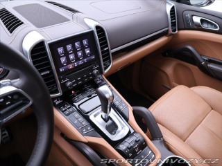 Porsche Cayenne 4,1 V8 283kW S Platinum D 2016