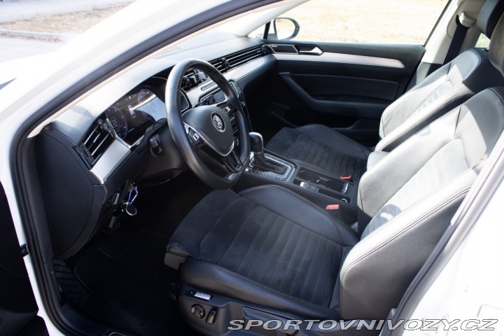 Volkswagen Ostatní modely Passat Variant Variant 2.0 BiTDI 240k B 2015
