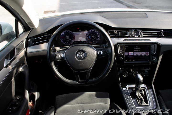Volkswagen Ostatní modely Passat Variant Variant 2.0 BiTDI 240k B 2015