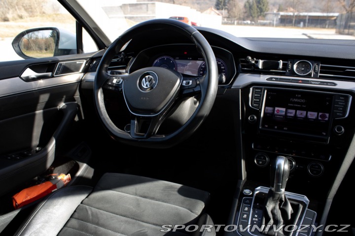 Volkswagen Ostatní modely Passat Variant Variant 2.0 BiTDI 240k B 2015