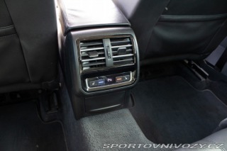 Volkswagen Ostatní modely Passat Variant Variant  2.0 BiTDI 240k B 2015