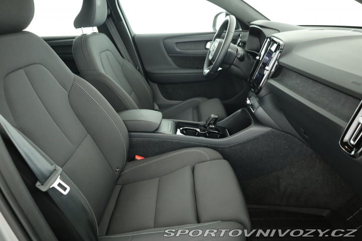 Volvo C40 Recharge Pure 2023