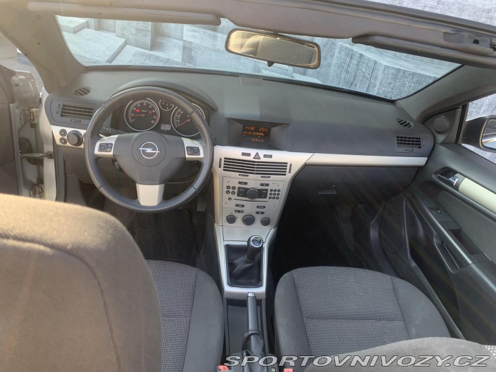 Opel Astra 1.6i, 85KW, KABRIOLET 2008