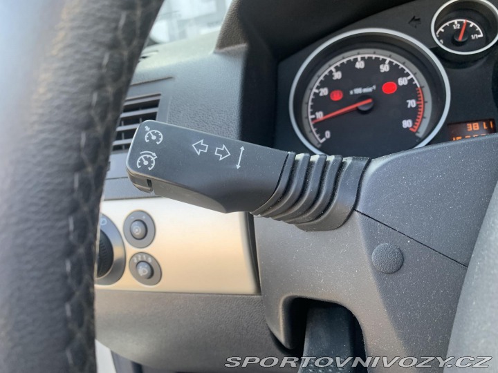 Opel Astra 1.6i, 85KW, KABRIOLET 2008