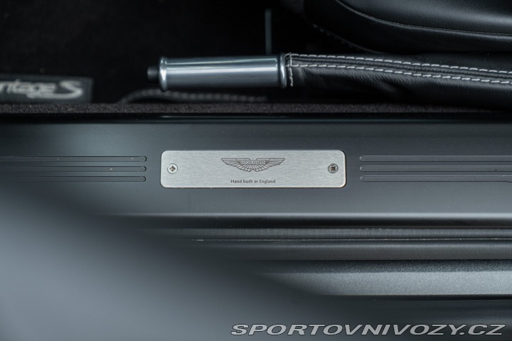Aston Martin Vantage S 2013