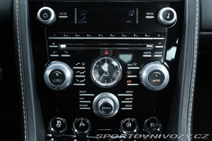 Aston Martin Vantage S P10 2013