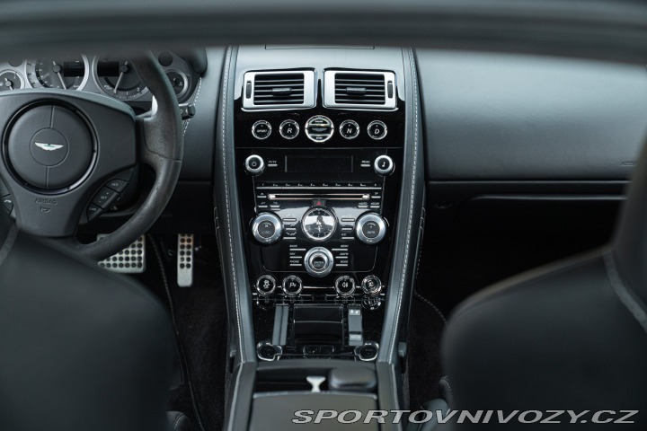 Aston Martin Vantage S 2013