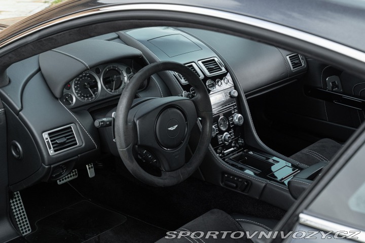 Aston Martin Vantage S 2013