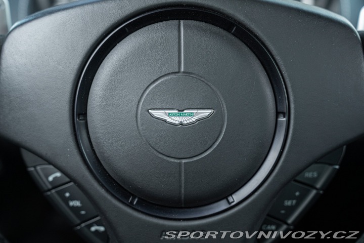 Aston Martin Vantage S 2013