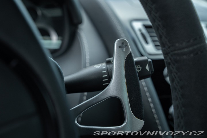 Aston Martin Vantage S P10 2013
