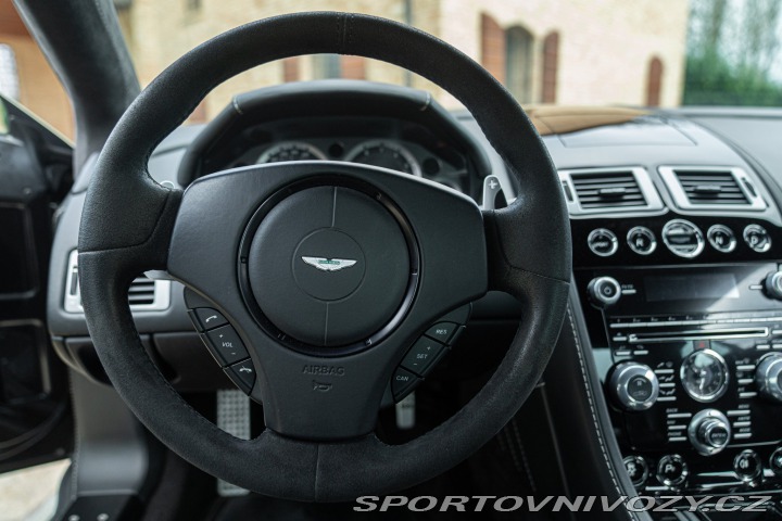 Aston Martin Vantage S 2013