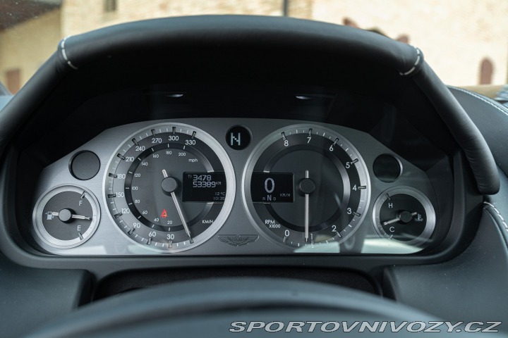 Aston Martin Vantage S 2013
