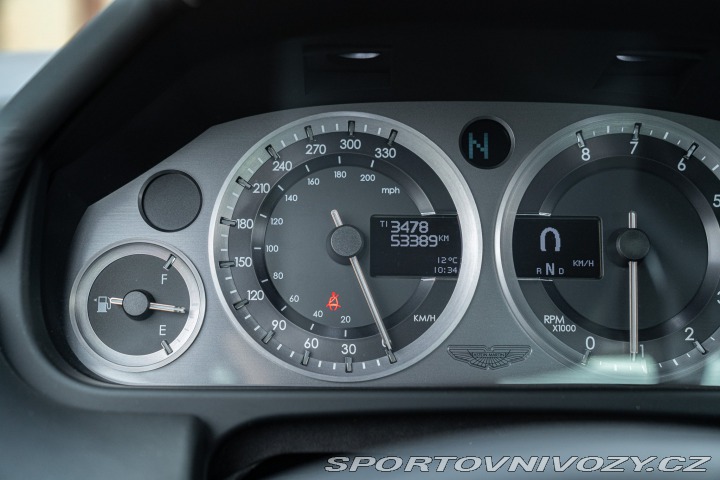 Aston Martin Vantage S 2013