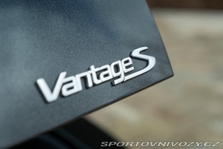 Aston Martin Vantage S 2013