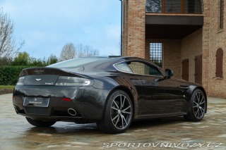 Aston Martin Vantage S 2013