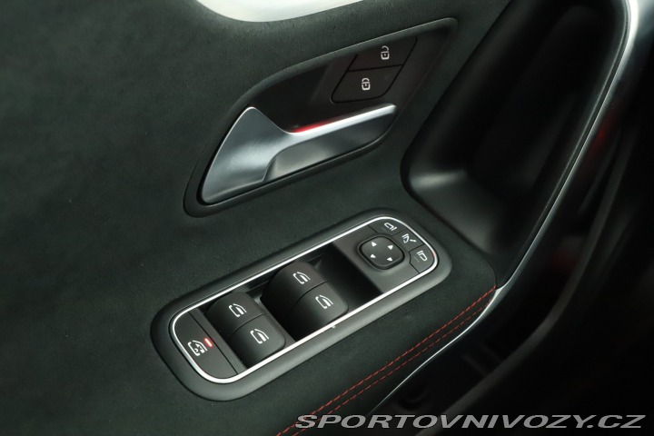 Mercedes-Benz CLA AMG 180 2024