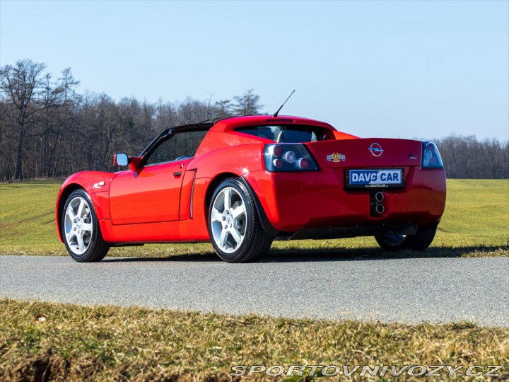Opel Speedster 2,2 16V 2002