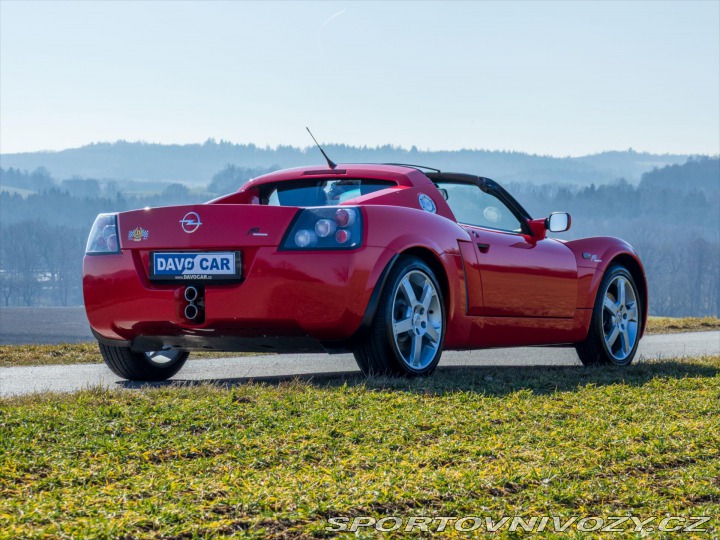 Opel Speedster 2,2 16V 2002
