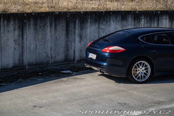 Porsche Panamera Turbo S 4.8 PDK 2012