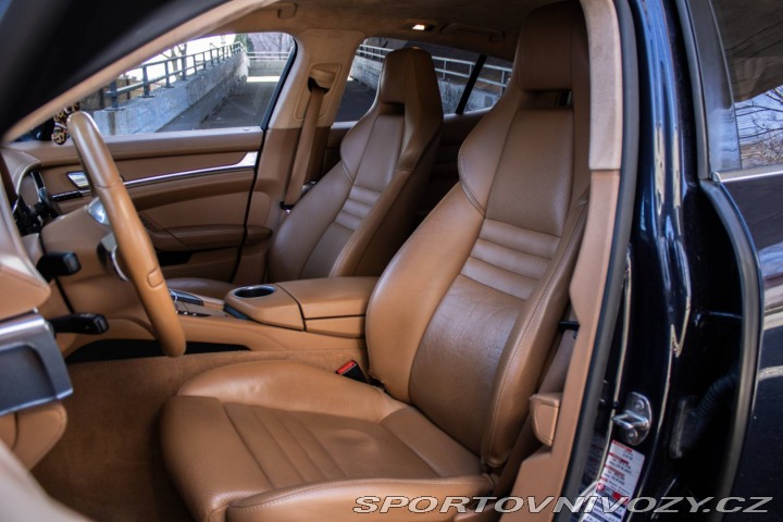 Porsche Panamera Turbo S 4.8 PDK 2012