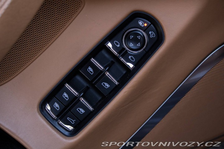 Porsche Panamera Turbo S 4.8 PDK 2012
