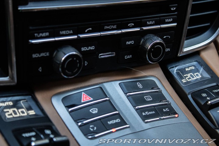 Porsche Panamera Turbo S 4.8 PDK 2012