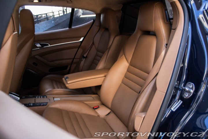 Porsche Panamera Turbo S 4.8 PDK 2012