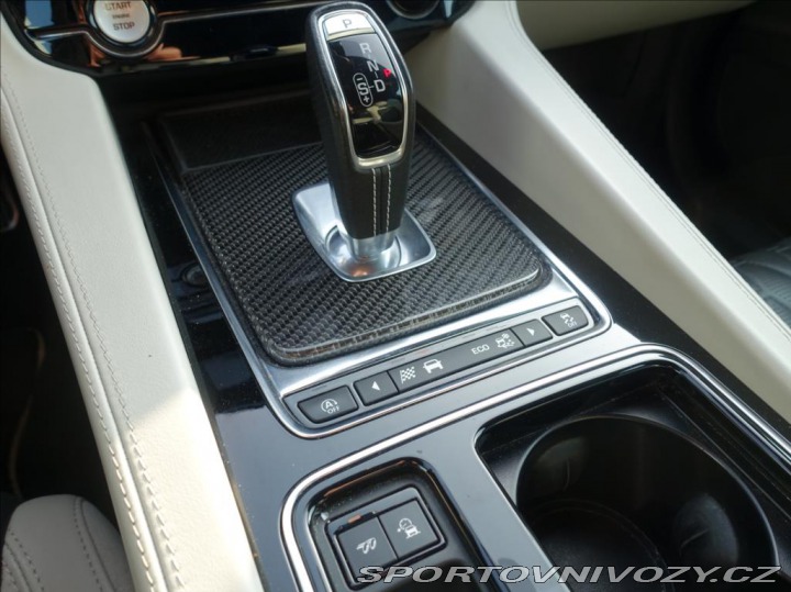 Jaguar F-Pace 5,0 SVR, 550HP,1.Maj,ČR,D 2020