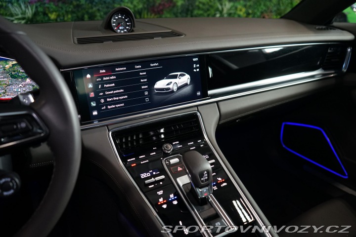 Porsche Panamera 4 PDLS PDCC Chrono Záruka 2022