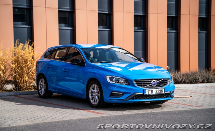 Volvo V60 D4 R-Design, odpočet DPH! 2015