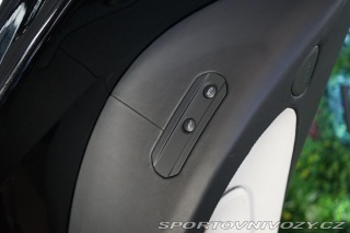 McLaren GT Lift B&W LED Záruka 2023