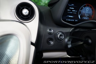 McLaren GT Lift B&W LED Záruka 2023