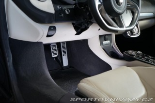 McLaren GT Lift B&W LED Záruka 2023