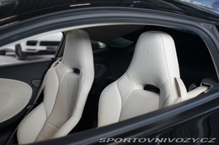 McLaren GT Lift B&W LED Záruka 2023