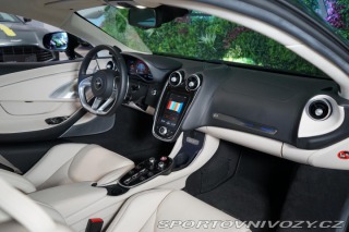 McLaren GT Lift B&W LED Záruka 2023