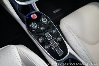 McLaren GT Lift B&W LED Záruka 2023