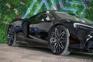 McLaren GT Lift B&W LED Záruka 2023