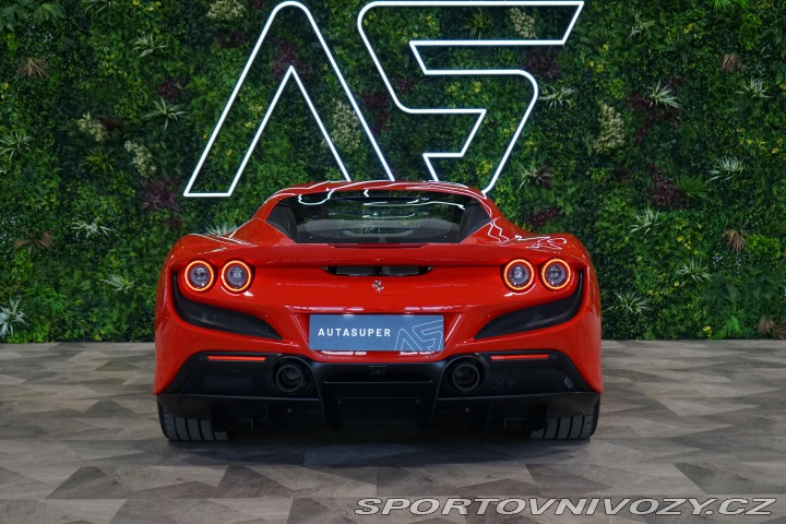 Ferrari F8 Tributo Lift Carbon Dayto 2022