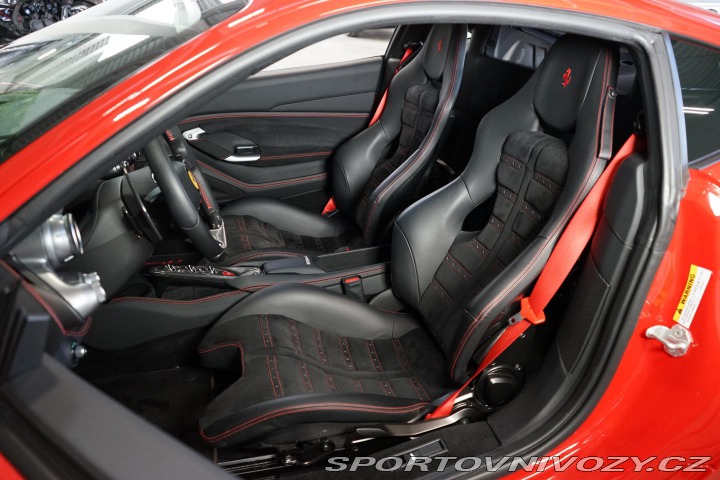 Ferrari F8 Tributo Lift Carbon Dayto 2022