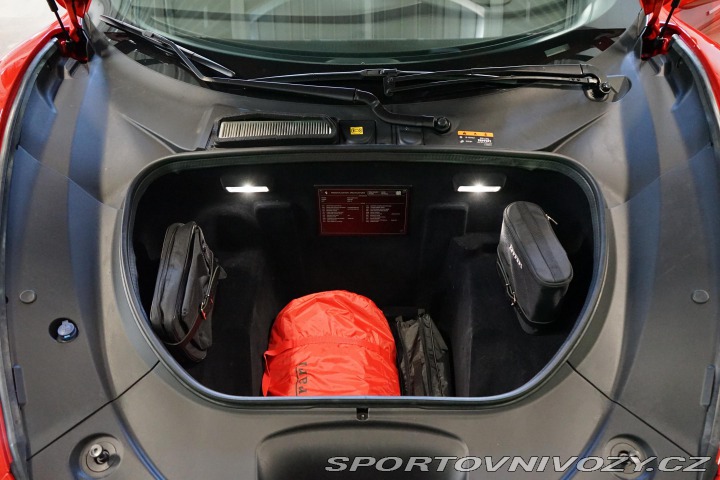 Ferrari F8 Tributo Lift Carbon Dayto 2022