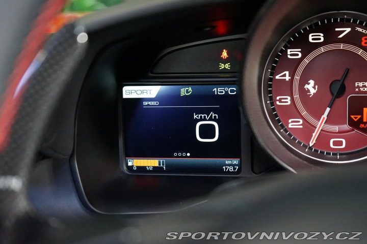 Ferrari F8 Tributo Lift Carbon Dayto 2022