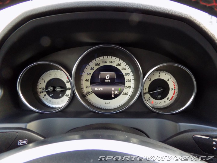 Mercedes-Benz E 350d/AMG-Line/DPH/LED/ 2015