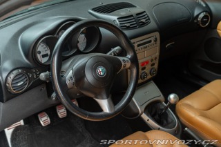 Alfa Romeo GT Coupé JTS DISTINCTIVE EDITION 2005
