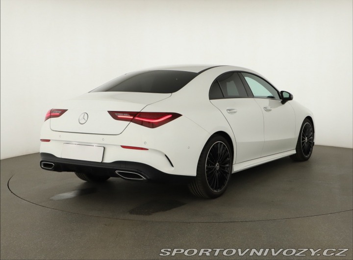 Mercedes-Benz CLA AMG Paket 220 4MATIC 2023