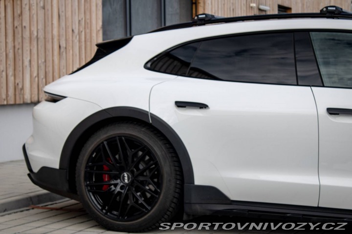 Porsche Taycan 4S Cross Turismo 2022
