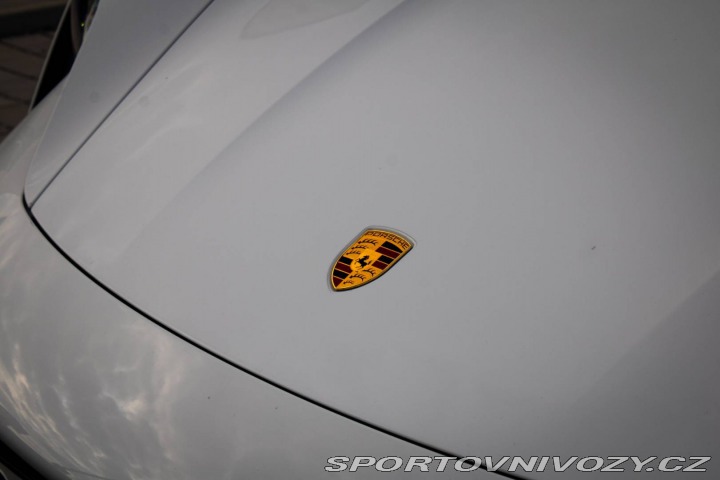 Porsche Taycan 4S Cross Turismo 2022
