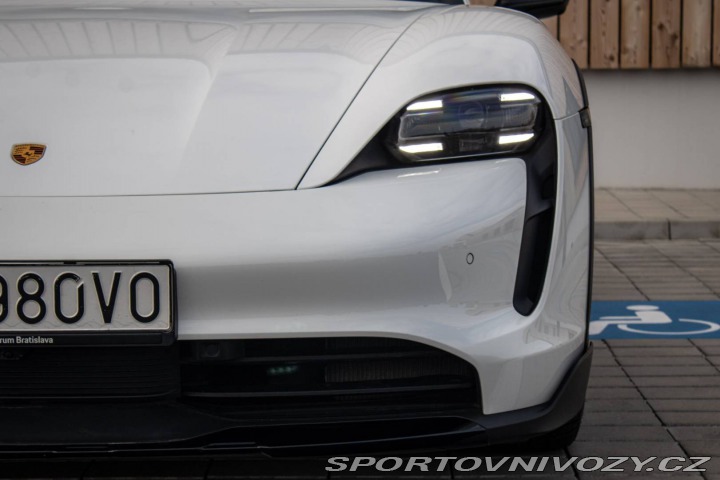 Porsche Taycan 4S Cross Turismo 2022