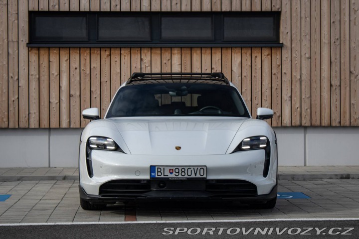 Porsche Taycan 4S Cross Turismo 2022